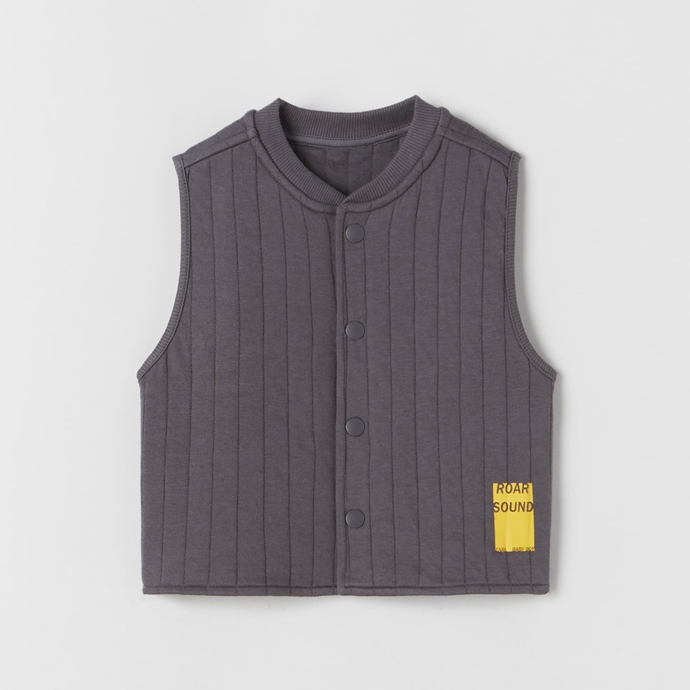 Zara lightweight quilted vest - NWT - “roar sound” 4-5 year